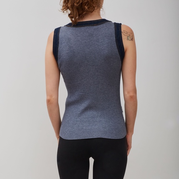 CHANEL CC BLUE DENIM TOP TRIMMED V NECK VEST TANK TOP 2007 (FR42 | LARGE) - Picture 3 of 8